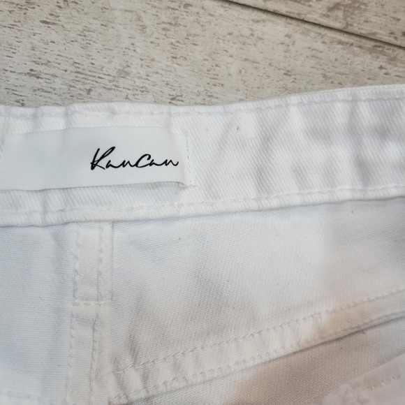 KanCan Hope White Distressed High Rise Mom Jeans Size 13 / 30 - Picture 4 of 11